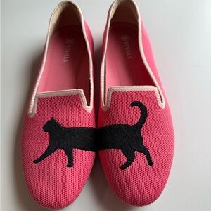 Vivaia Audrey women’s Size 7.5 black cat Round-Toe Embroidered Loafer